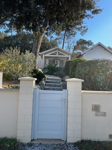 Adorable Petite Maison A 400M De La Mer Villa Saint-Georges-de-Didonne Buitenkant foto